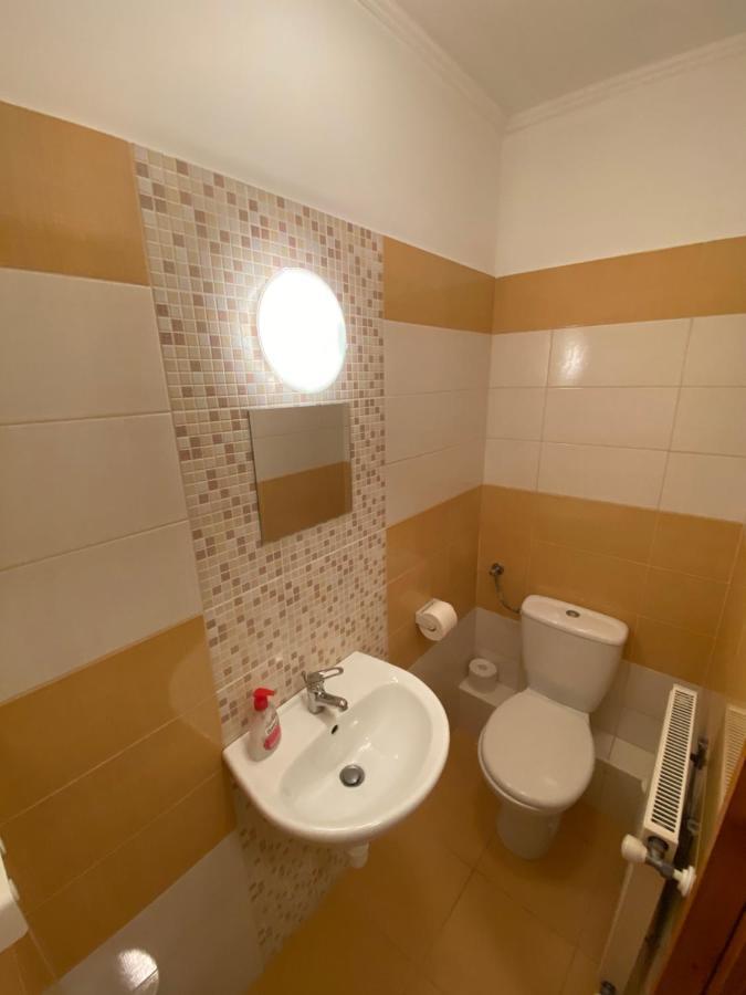 Mimi Apartman Lägenhet Gyula Exteriör bild